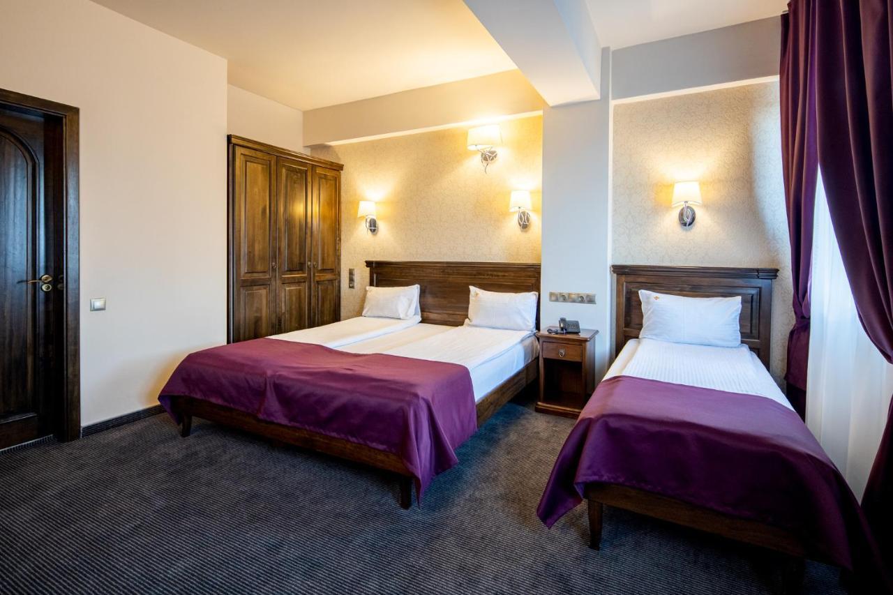 Pension Korona Sibiu Buitenkant foto