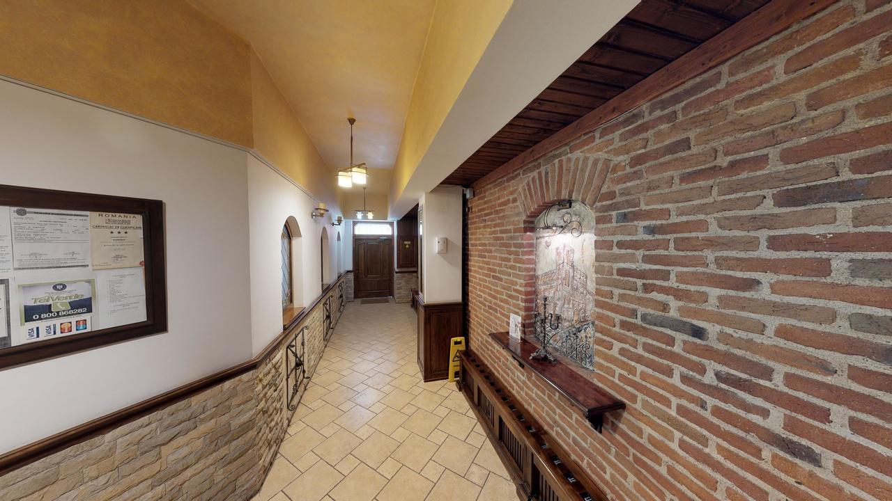 Pension Korona Sibiu Buitenkant foto